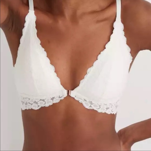 aerie Other - Aerie Animal Lace Print Padded Plunge Bralette